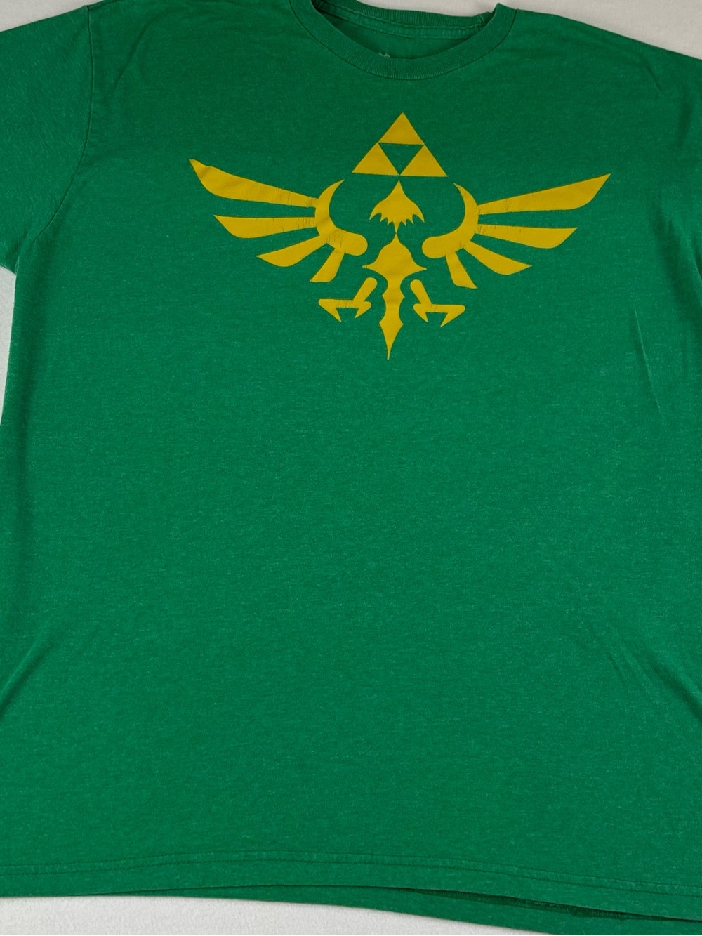 Green Short Sleeve Graphic Tee with Yellow Crest